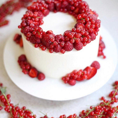 Торт "Малина" купить - соликамск.сладкоежкин.рф