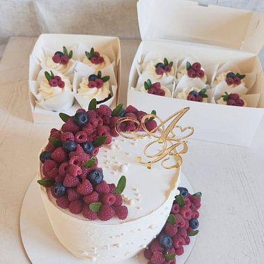 «Пиршество ягод» купить - соликамск.сладкоежкин.рф