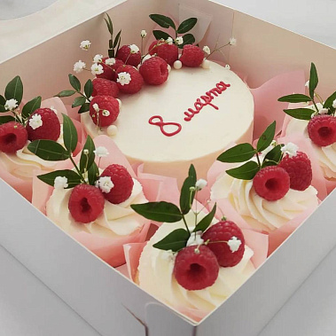 Ягодная нежность купить - соликамск.сладкоежкин.рф